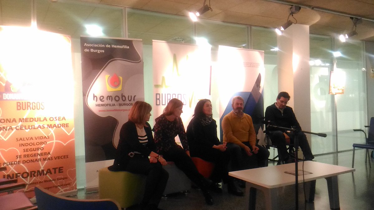 hemofiliaburgos's tweet photo. Presentación de los ponentes del #BurgosVital de hoy. #Donación y #Hemofilia, no podíamos faltar https://t.co/IUhR2bF1Ei