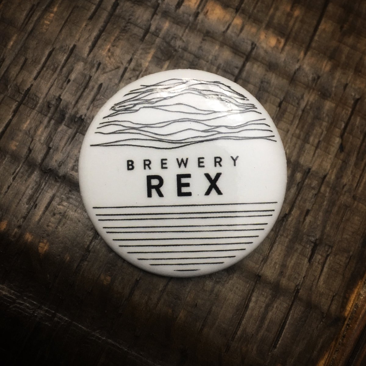 breweryrex's tweet photo. We got new pins in. We will be bringing them to Brew Ho Ho next Saturday, Dec. 9th #breweryREX #REXlife #REXstyle #REXbeer #dreamREX  #CAbeer #beerporn #craftbeer #coffee #drinkindependent #beer #drinklocal #drinkcraft #independentbrewery #elwhaler https://t.co/TQnD6IJ6Sr