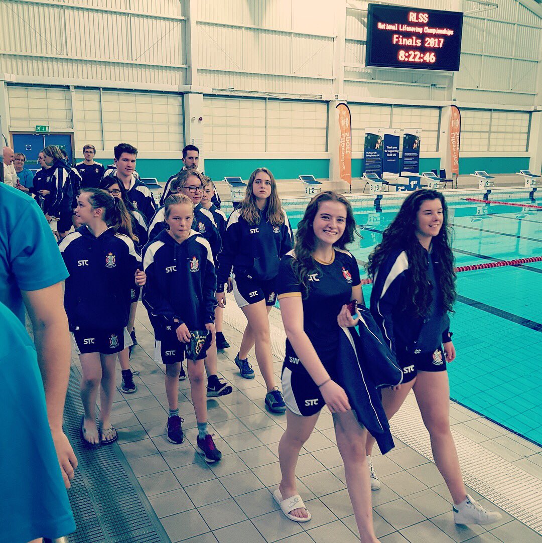 RLSS_NW_Yorks's tweet photo. Team Yorkshire looking fab in their @STCTeamwear kit at the @RLSSUK National Lifesaving Championships at @JCCS_Leeds Well done to everyone! #swimming #lifesaving https://t.co/ppgZQrDrH2