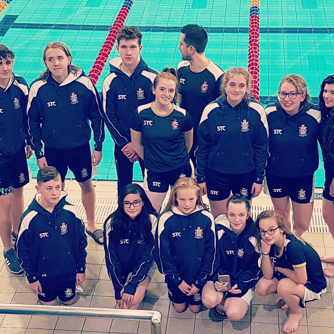 RLSS_NW_Yorks's tweet photo. Team Yorkshire looking fab in their @STCTeamwear kit at the @RLSSUK National Lifesaving Championships at @JCCS_Leeds Well done to everyone! #swimming #lifesaving https://t.co/ppgZQrDrH2