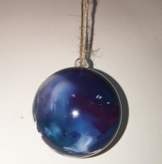 ElevenCreation's tweet photo. An example of the crayon baubles which will be on sale Saturday 🎄🎅🏼✨ #Worcester #christmas @Hobbycraft ‘s fillable baubles https://t.co/rrgFewEbbk