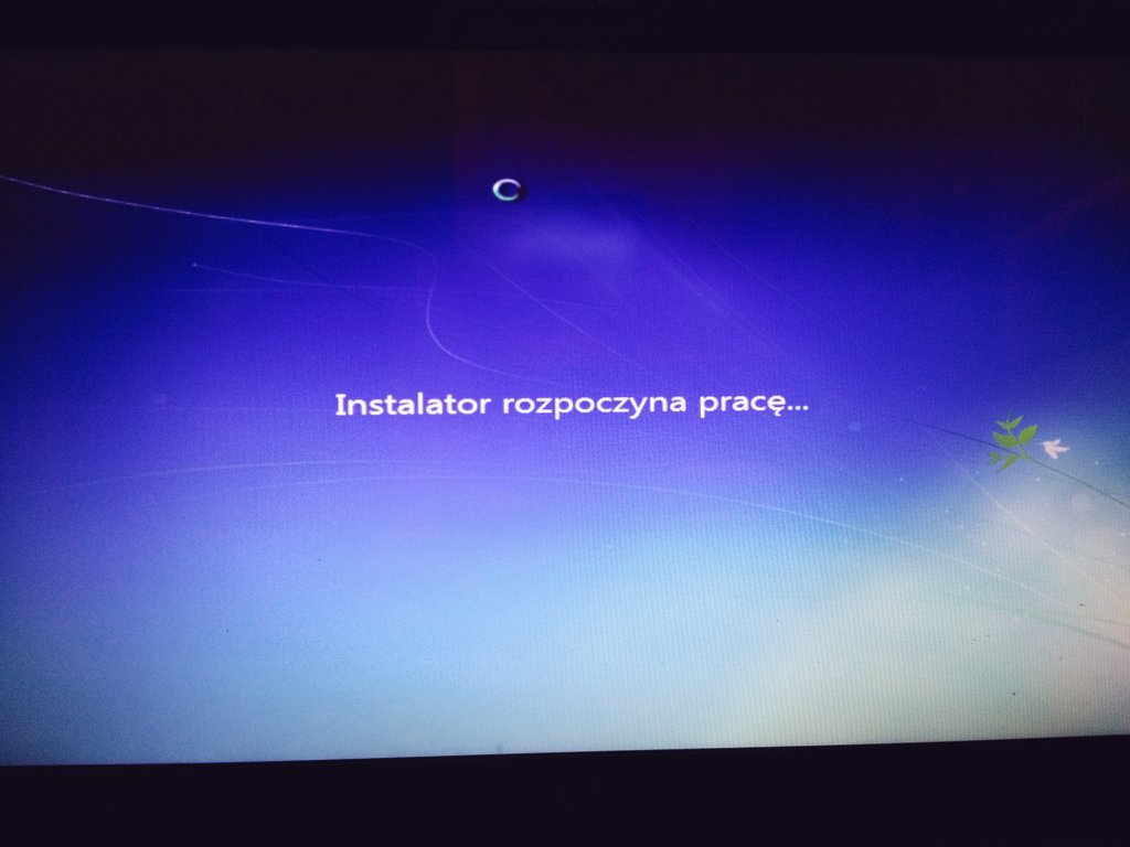 Colt_GamingPL's tweet image. Niestety, po raz drugi w tym miesiącu #Laptop odmówił posłuszeństwa i jestem zmuszony zrobić #FormatC oraz zainstalować kolejny raz #Windows'a - masakra. 😕