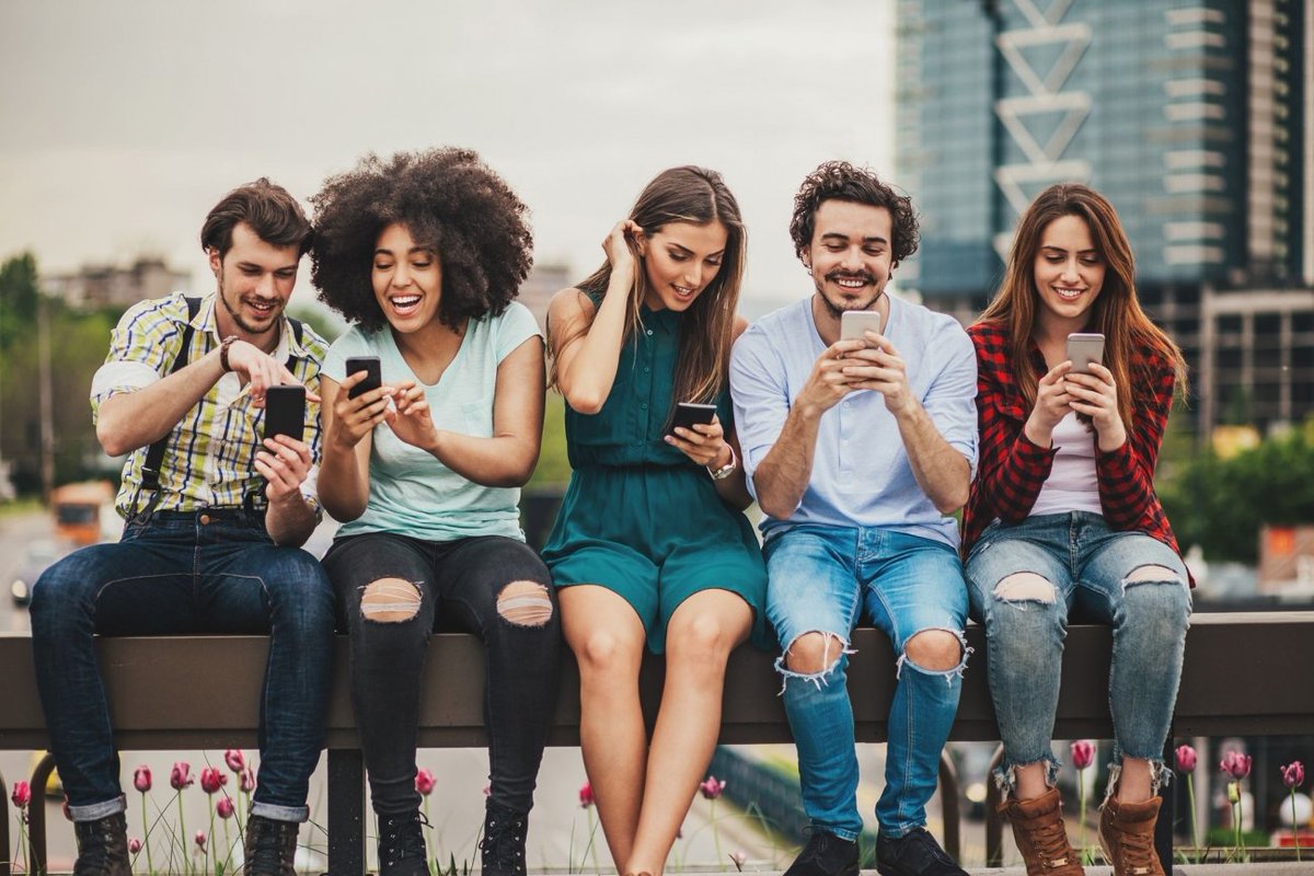 Rocket_mktg's tweet photo. Learn what social media trends businesses should be watching out for in 2018 from https://t.co/HS7c97HaYq 👔 #socialmediamarketing #socialmediatips

https://t.co/QhL9X1LTFR https://t.co/NtUr8pukO0