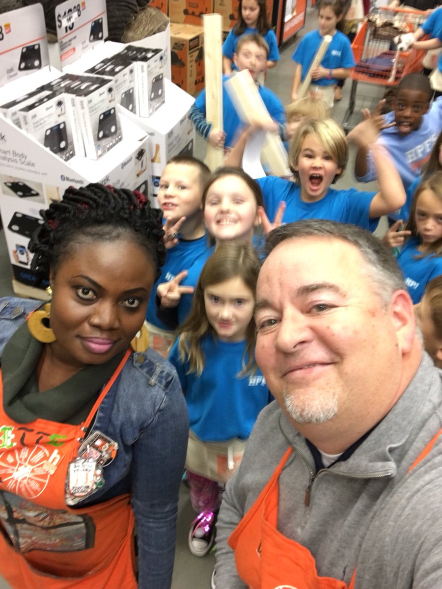 DavidHullHD's tweet photo. Awesome time with 3rd graders from High Point Friends School!!! @BrettNewmanHD #D207Pride https://t.co/yJmPjnPwF6