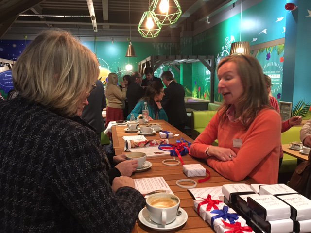 closethornton's tweet photo. Brilliant afternoon at beans @mangobeandarlo #coffeeclub with @louise4wrapping @ErimusIB @BainesJewitt1 @darlingtonbc @TheUnicornTree @WalgateSusan #networking #darlington https://t.co/dtoA85Al5u
