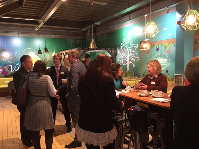 closethornton's tweet photo. Brilliant afternoon at beans @mangobeandarlo #coffeeclub with @louise4wrapping @ErimusIB @BainesJewitt1 @darlingtonbc @TheUnicornTree @WalgateSusan #networking #darlington https://t.co/dtoA85Al5u