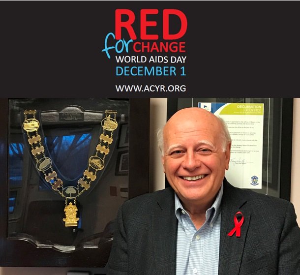 cayrcc's tweet photo. @TonyVanBynen shows support and a sense of community in creating aeaweness. #RedforChange https://t.co/hIefaPEGv2