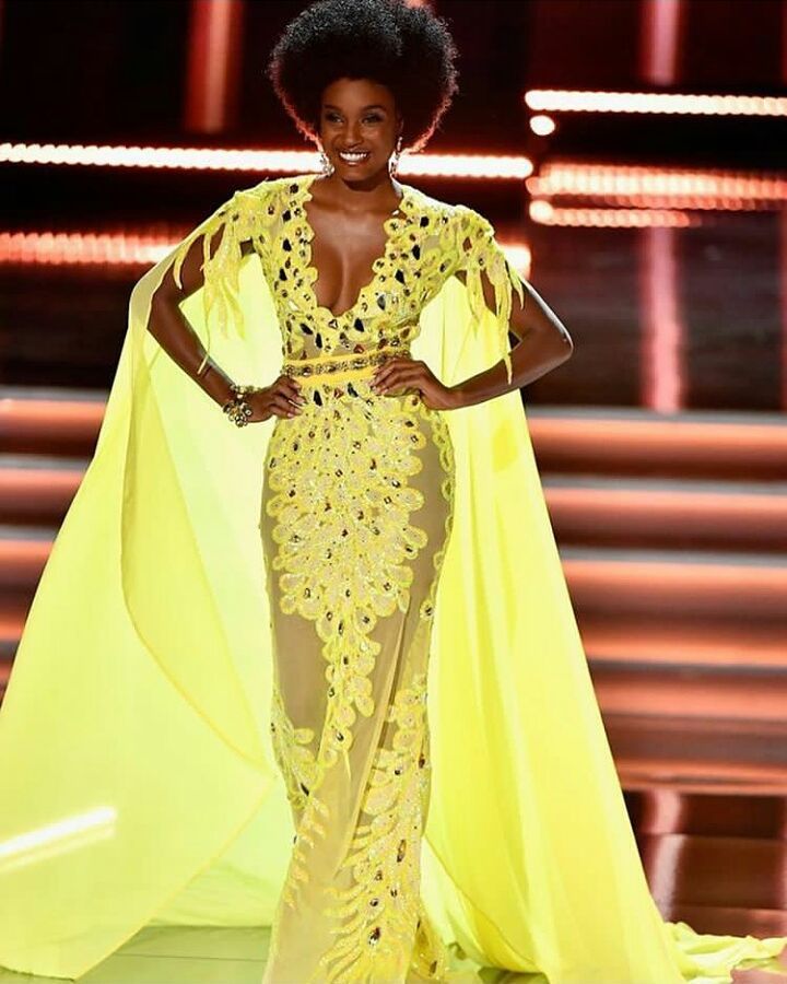 itsthestylehive's tweet photo. Style - @davina_bennett_ As #MissJamaica For #Missuniverse2017
https://t.co/oXEOLPV3GE
Source - @stylevitae
#fashion #style #thestylehive #itsthestylehive #glam #glamour #fashionblogger #styleblogger #nigerianbloggers #trendy #ootdwatch #love #ootdsty… https://t.co/e2H8aRp02d https://t.co/i3RAdLLjdJ