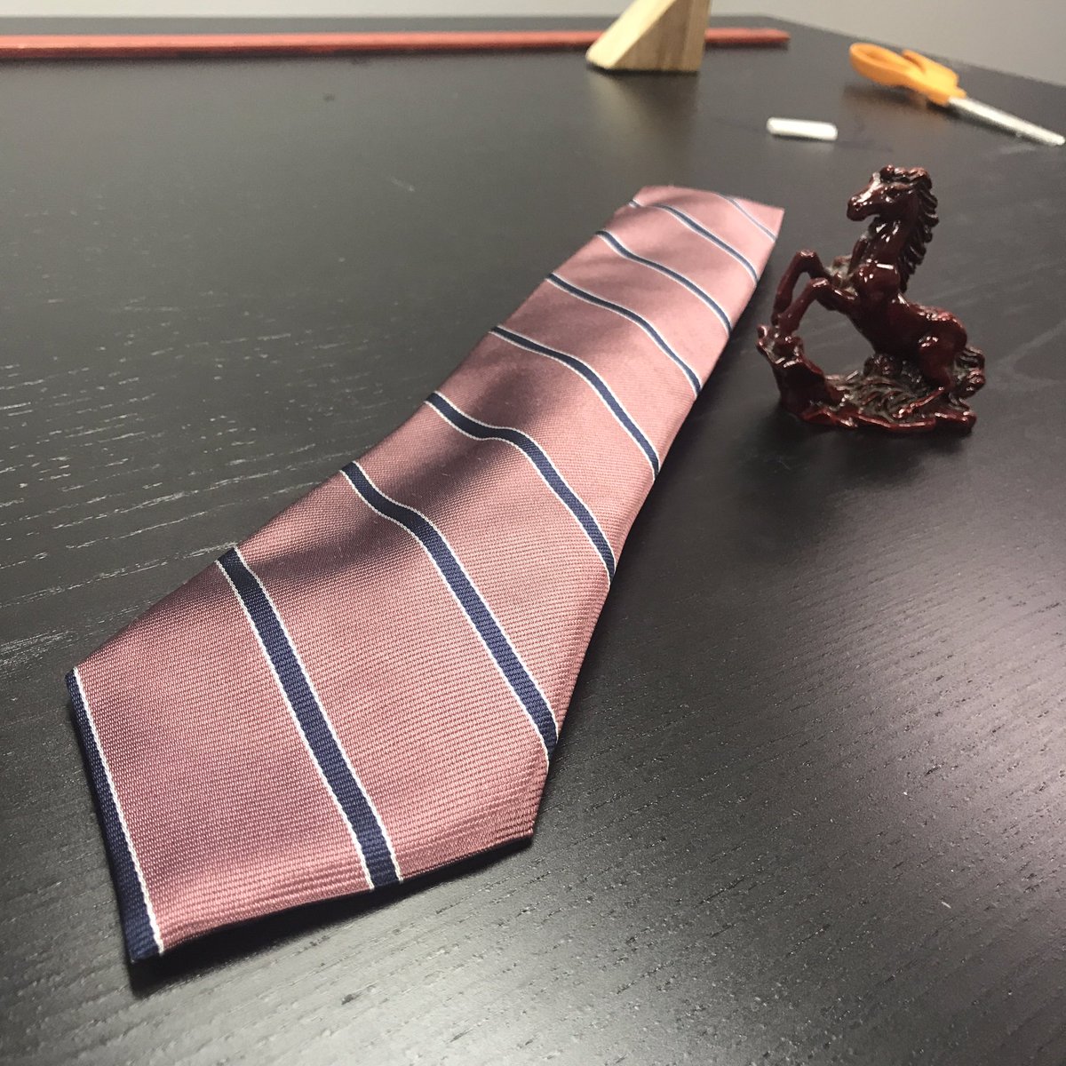 IngramCarnate's tweet photo. Silk #neckties handcrafted in Chicago! 
#menswear https://t.co/ZhlZ23ZqSK
