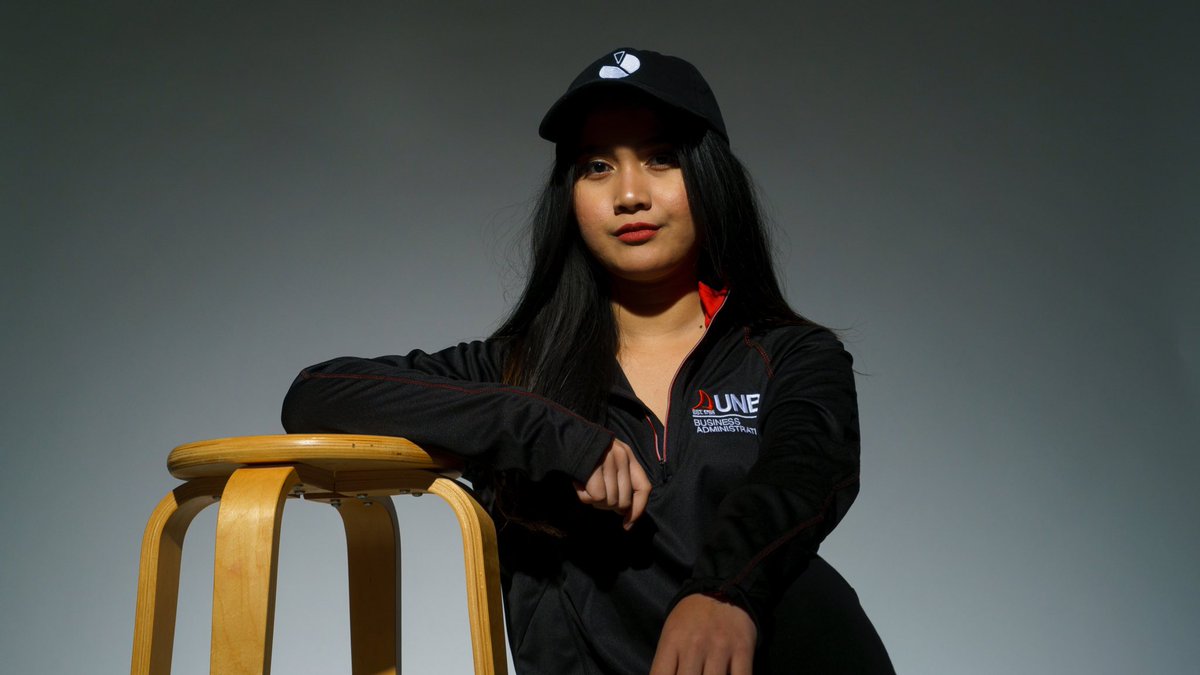 🧢BAUS merch online orders open at 9PM AST👕
unbbaus.com/store