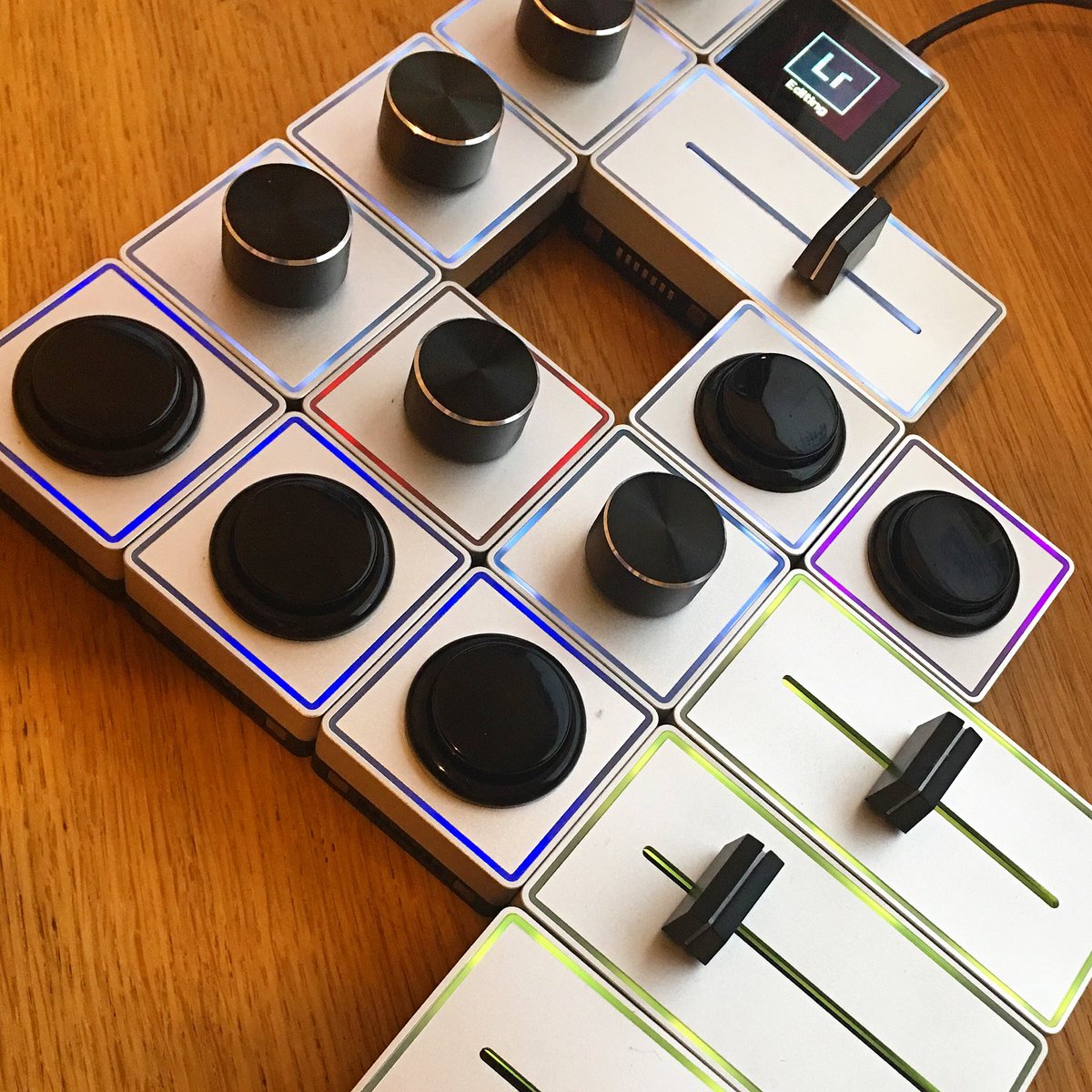hicamphoto's tweet photo. Love our Palette @palettegear Shame we missed out on the two free buttons deal when we got ours, they would have been handy! https://t.co/a4K8LlfhDb