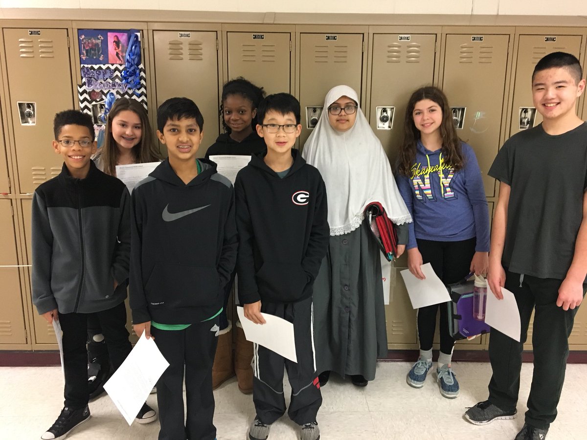 Fannings_Class's tweet photo. Congrats to our #Hia7A teammates who qualified for the FMS Spelling Bee! #fmslearns https://t.co/IshGFIbTjv