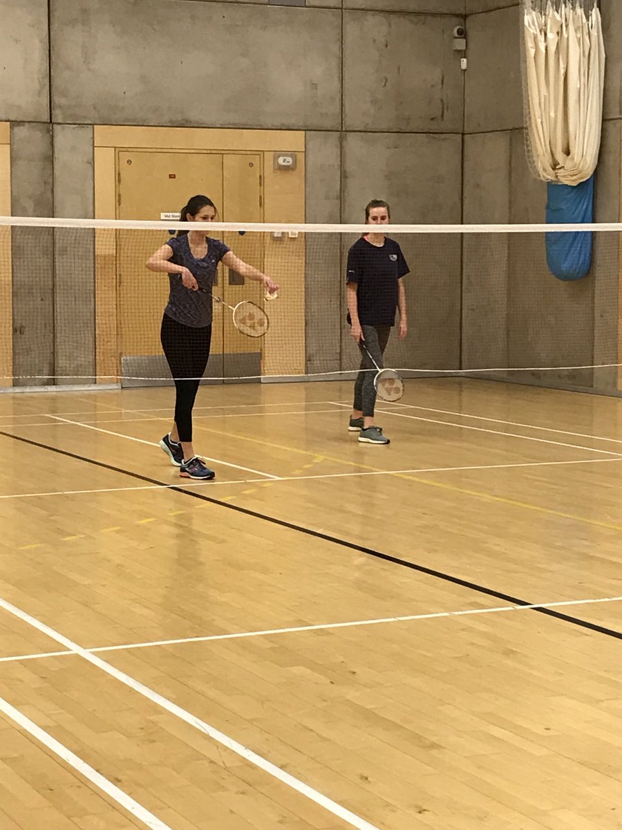 stmarys_badders's tweet photo. Unlucky loss for the ladies badminton against Surrey Uni today but outstanding effort and commitment from all 🔵⚪️ #simmies #blueandwhite https://t.co/xXUd5lE4oS