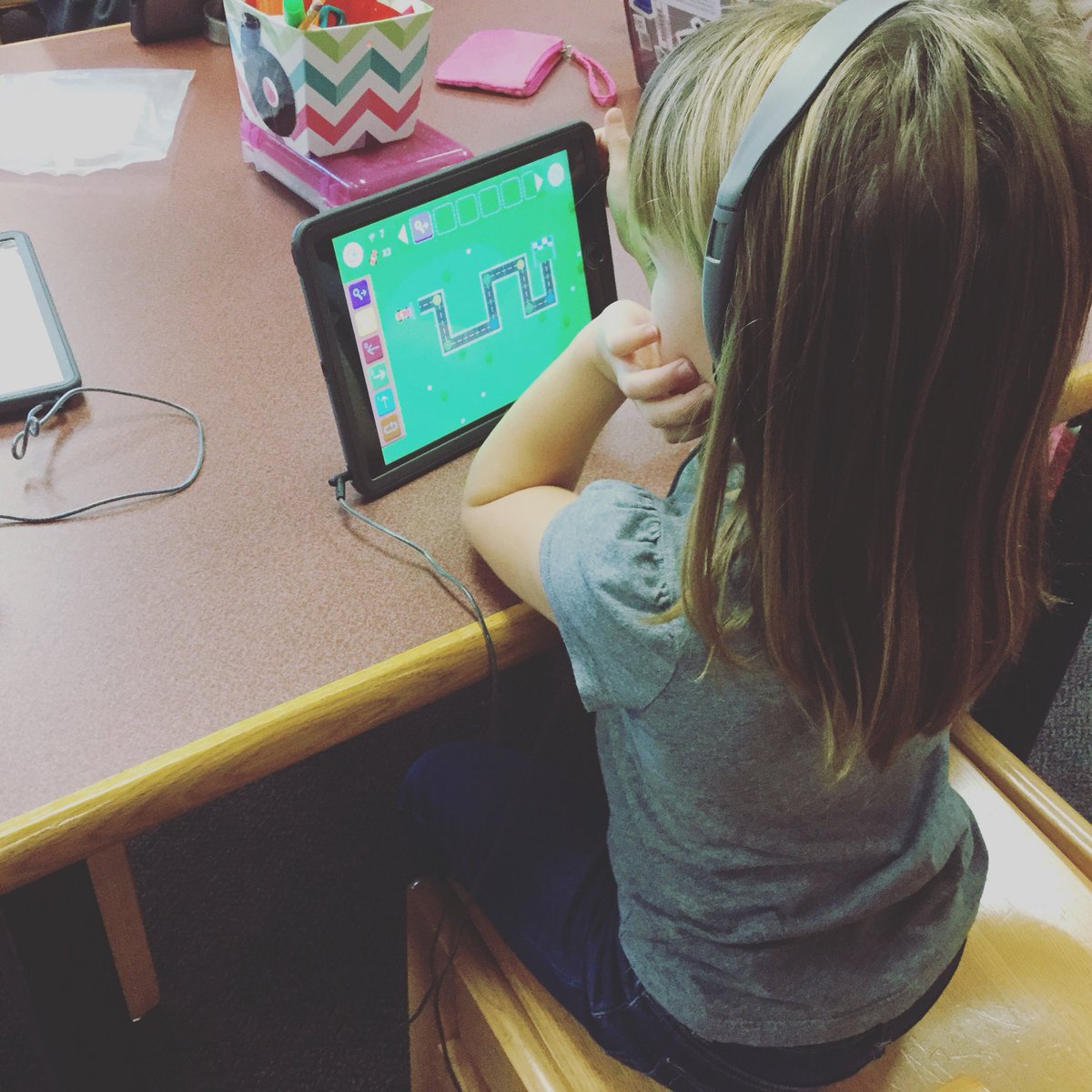 HSD_MES_Library's tweet image. Starting hour of code a little early at the #meslibrary #hourofcode #becomeaprogrammer #firstgrade
