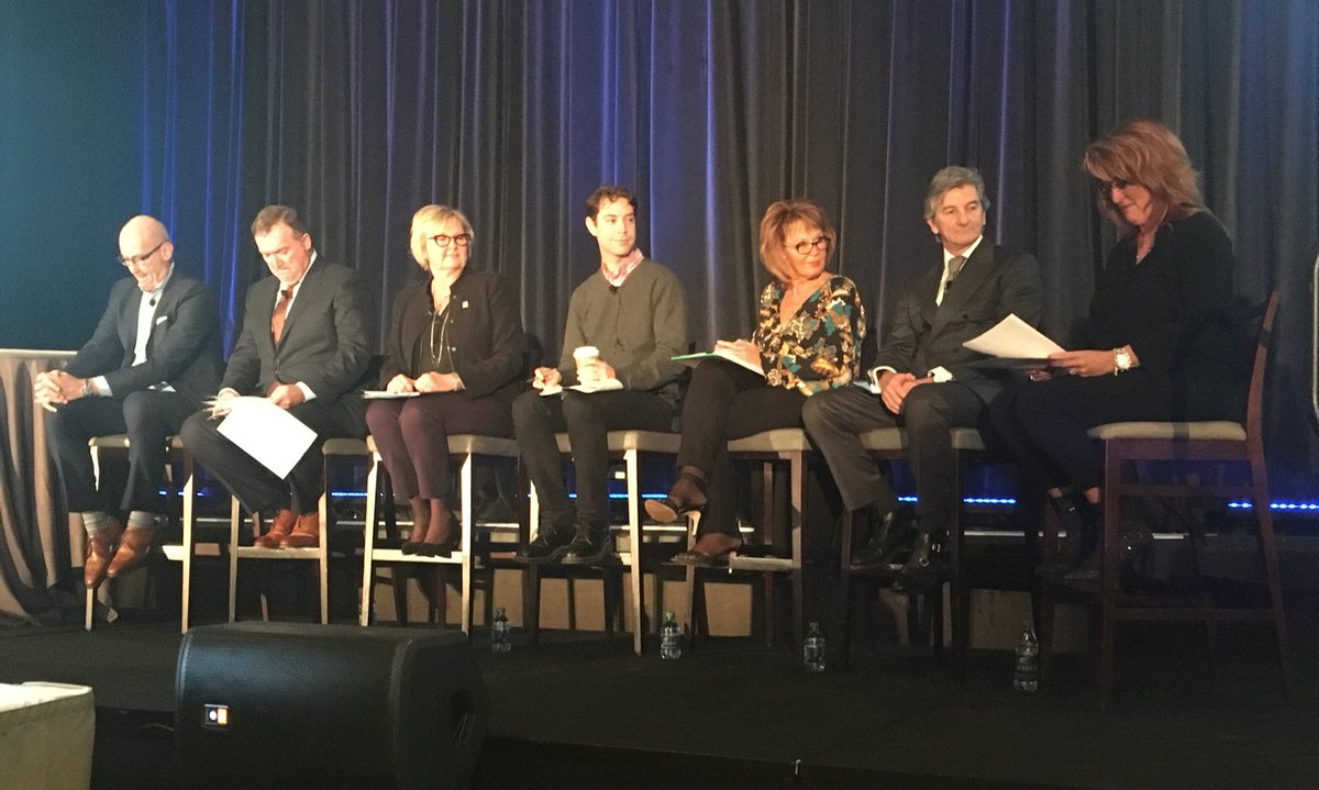 OLTCAnews's tweet photo. Our “dragons” for the #InnovatorsDen are on stage and ready to grill our commercial members about their products. #TILTC https://t.co/PRRH6rJJWY