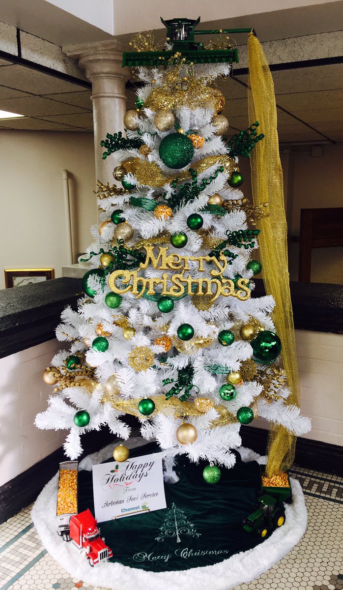 artesianseed's tweet photo. Merry Christmas from Artesian Seed Service!!  Our tree at the Sanborn County, SD courthouse for their parade of trees!  @ChannelSeed https://t.co/3vvFdqlMjk