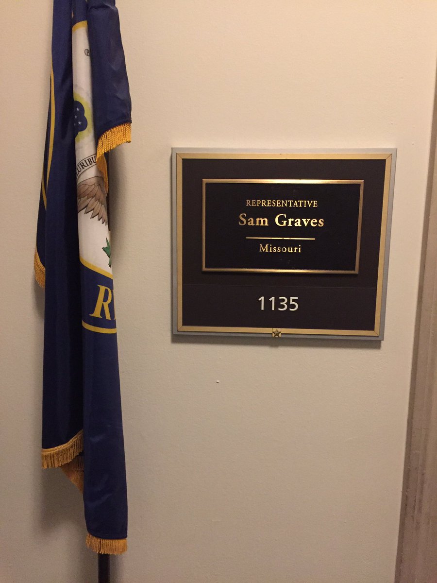 safdelivers's tweet photo. Thanks to @RepSamGraves for support of seasonal #smallbusiness and discussing the need for #STARSACT https://t.co/Seu3h4ANPE