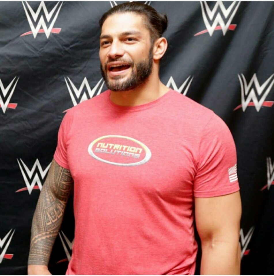 HandyRed's tweet photo. Yeah baby.. the complete package!!
@WWERomanReigns has everything in his locker.. looks personality and endless talent!! This is why he is The Big Dog!! #ICCHAMP face of #WWE https://t.co/fNwquXpQP9