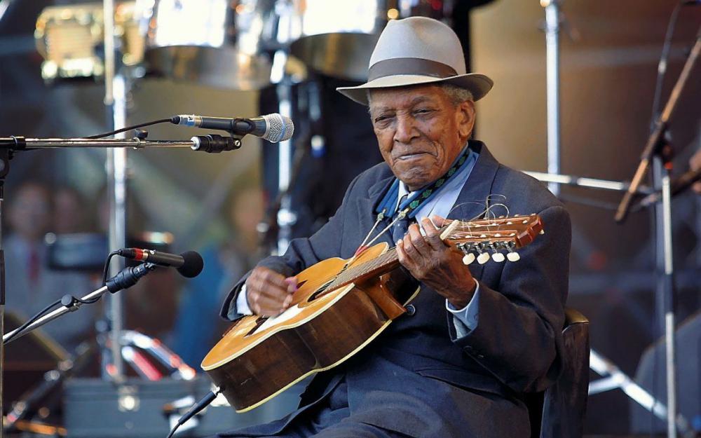 Dedican concierto al 110 aniversario del natalicio de #CompaySegundo #MúsicaCubana #Suenacubano +info suenacubano.com/news/a168a90cd…