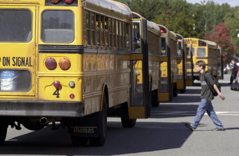 LISTEN: As Problems Grow, Schools Deal With How Social Media, Troubled Homes Affect Students dlvr.it/Q3VyK8 https://t.co/haBqw6Q7wQ