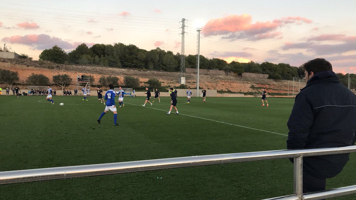 pepclotet's tweet photo. Friendly game to keep our match sharpness up this week. #OUFC https://t.co/Hky13L12bM
