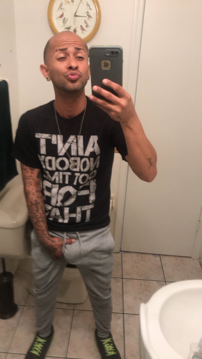 danilotequila's tweet photo. #StayStrong #DontAsk #DontTell #danilocarrasquillo #danilotequila #danilo #tequila #carrasquillo #mrdanilo #mrcarrasquillo #mrtequila #mrdanilotequila #mrdanilocarrasquillo #daniloarmy #mrdaniloarmy #dt #struggleinlife #guyswithtattoos #fuckcrohnsdiseases #fuckcrohnsandcolitis https://t.co/bcohdetVWZ