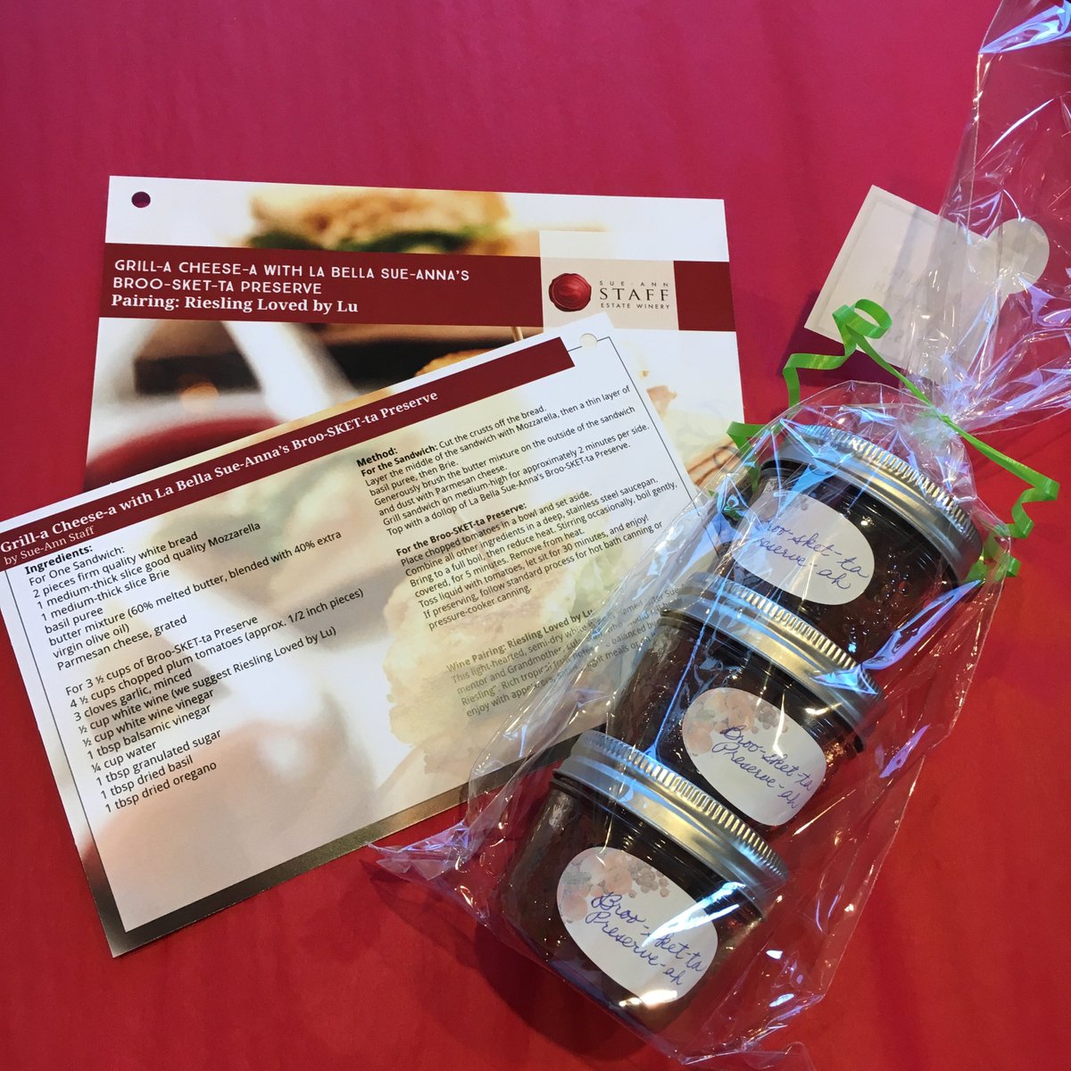 SueAnnStaff's tweet photo. Big, HUGE thanks to all the #wrappedup2017 passport holders who visited us! You Came, You Ate Grilled Cheese, You Conquered -- and you made our day! Cheers! #twentyvalley #wrappedupinthevalley #grilledcheese https://t.co/aRjwJZmG9O