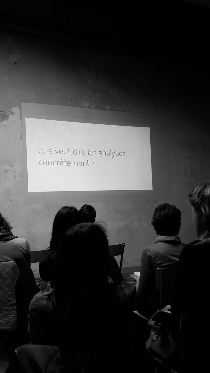 Le_Laptop's tweet photo. Et vous, c'est quoi votre définition des #analytics ? #afterworkshop #datasprint https://t.co/pY3WXjzbR5