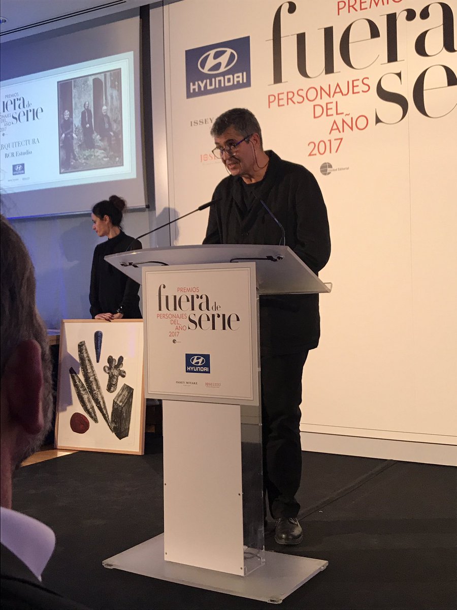 fueradeserie's tweet photo. #PremioFS de Arquitectura para RCR 👏🏼👏🏼👏🏼 https://t.co/J7a1UV5fa2