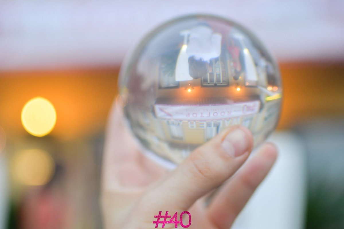 UnikEventi's tweet photo. A few shots from a summer event held at a cool rooftop bar in #Lugano, counting on our gifted magician and our unforeseeable #contactjuggler. They spread good vibes all around!!! ☀️🤹🎉 #Switzerland #Entertainment #magic #juggling  #unikentertained https://t.co/xewmJ2TYSl