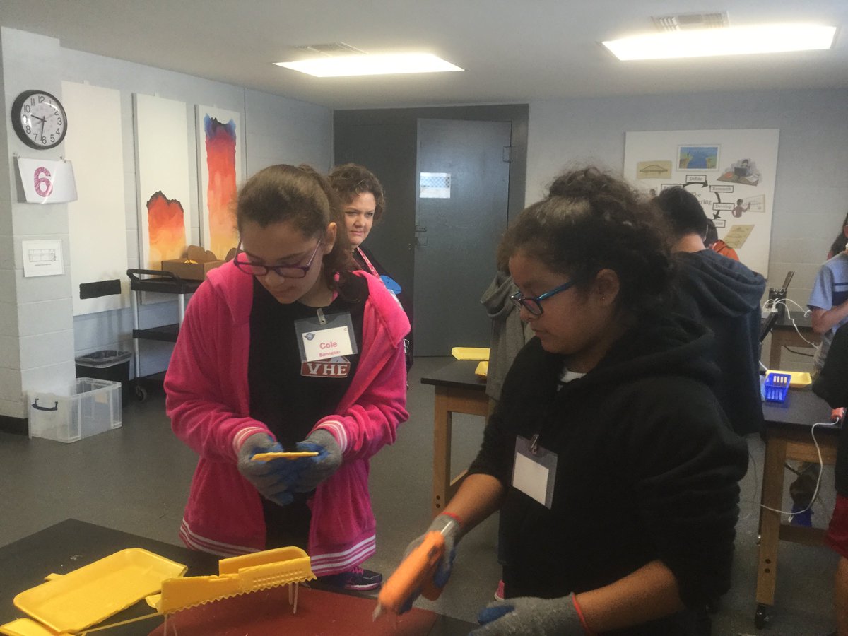 STARBASEAustin's tweet image. After the Thanksgiving holiday #VeteransHillHippos join us at #STARBASEAustin! First mission is #BridgeQuest for the town of Water's Edge. 🌉 @HuttoISD @HuttoTxEDC