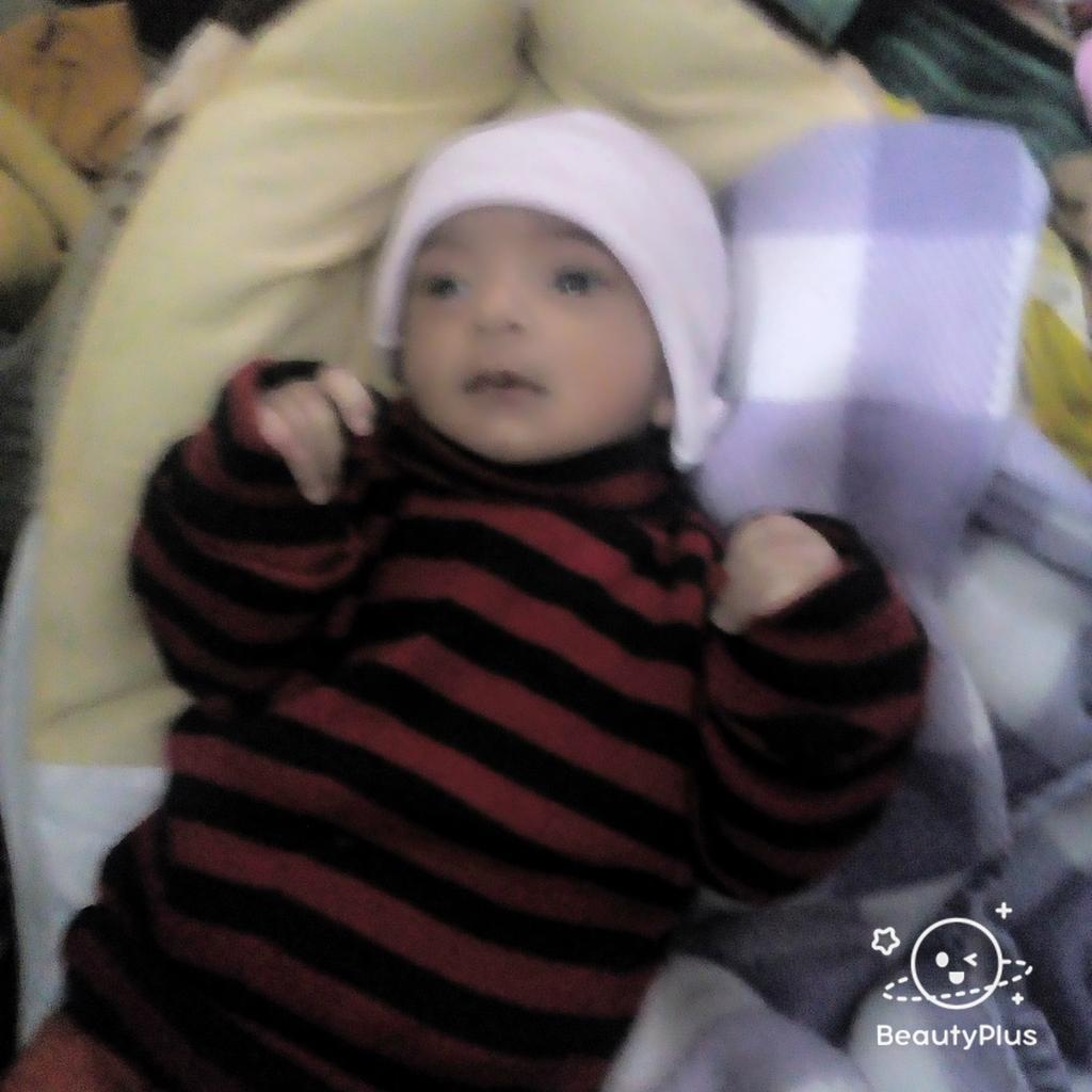 TheIqraAwan's tweet photo. My sweet little cousin !!!
#Just20DaysOld !!!!
Mujay to uthatay hua bhi dr lgta hai 😊
#ChotaPacket 😍Love you mere jan !!!😘 https://t.co/Ha6Vspzny2