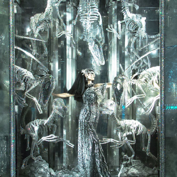 reviseandproof's tweet photo. Presents and Politics? How the Season’s Best Holiday Windows Celebrate Our Sanctuary City https://t.co/rJJ0trjbU8 https://t.co/CaBn9bq2XU