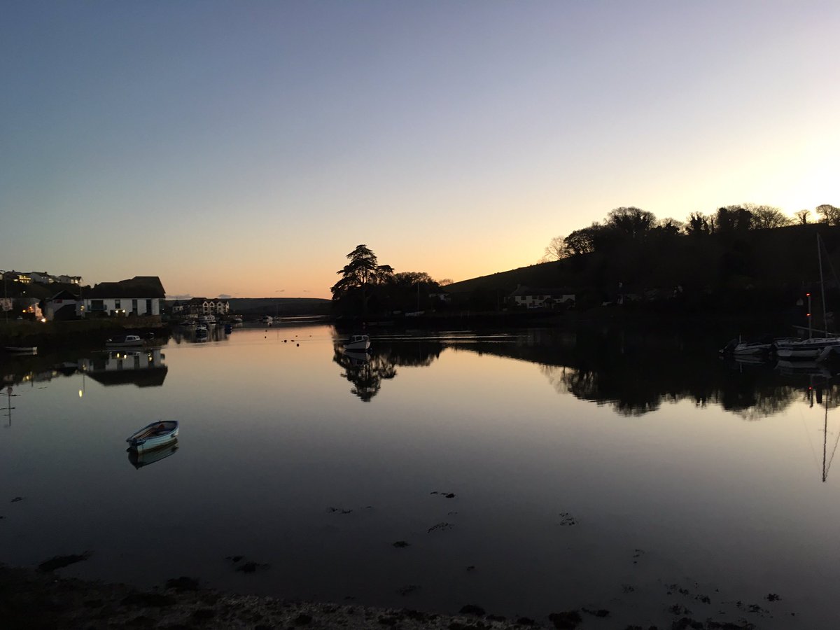 LessPlasticUK's tweet image. Perfectly still waters on the #Kingsbridge estuary this evening
#lovedevon #natureisbeautiful #protectwhatyoulove #reflections #inspired #nofilter