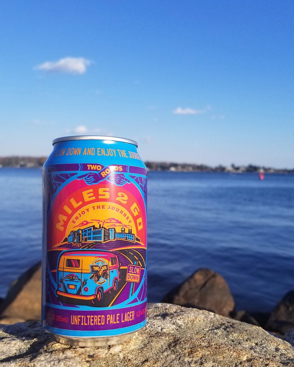 JP7266's tweet photo. Enjoy an @2RoadsBrewing Miles 2 Go today & celebrate it being 61 degrees in late November!
#cheers #2 #that #brewwithaview #beerstagram #beertogrophy #beer #beerporn #craftbeer #CTbeer #supportlocal https://t.co/ecpNaySdzp