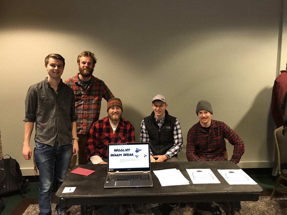 rosvo023's tweet photo. Woolies Warm Wear is ran by five UMD students with a drive to give back to the community through charitable donations! #UMDJour #UMDEntrepreneurshipFair https://t.co/99f1F0qhhs