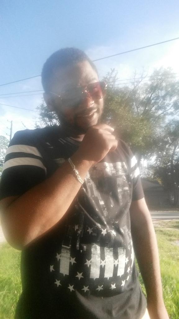 Tamichael91's tweet image. C.m.g wusup