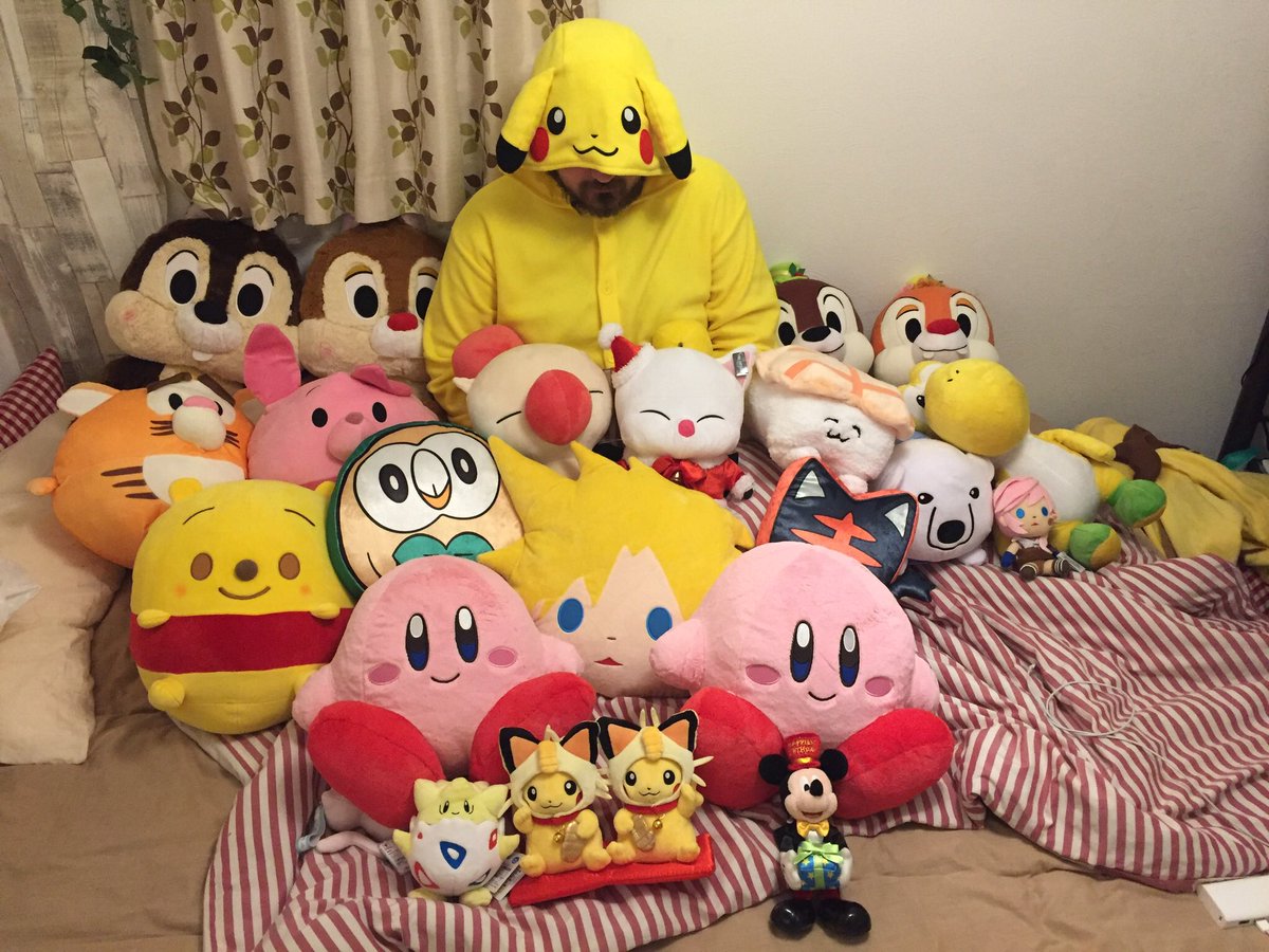 AJ_Nakano's tweet image. When I return to Japan why do I feel this is gonna happen again....

JAL REP: ‘Mr Nakano, you are 23kg over your  baggage limit’

ME: ‘Damn that 15th trip to the Pokémon centre’

#pokemonproblem #toomanypokemonsolittleKG
#pokemoncentre