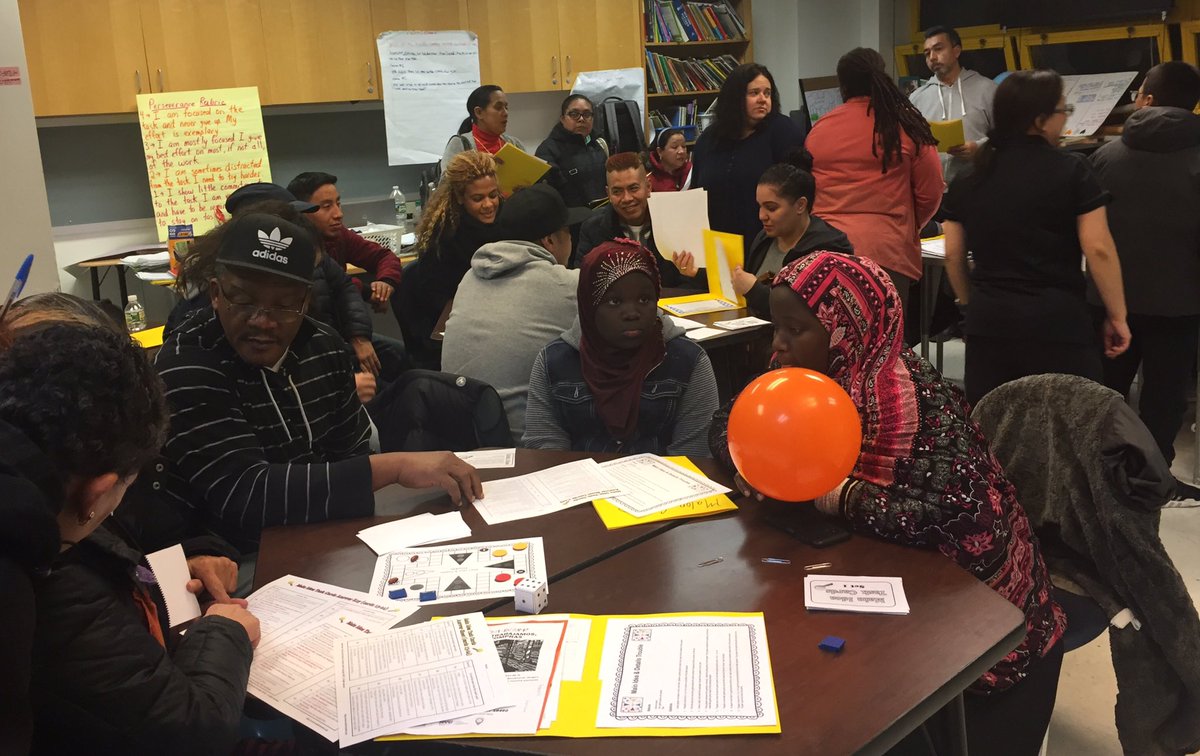 SarahScrogin's tweet photo. Thanks @WestEd! Knights' parents loved learning games to teach Main Idea in Academic Parent Teacher Teams tonight! #APTT #CommunitySchools https://t.co/oqw4HxzNDV