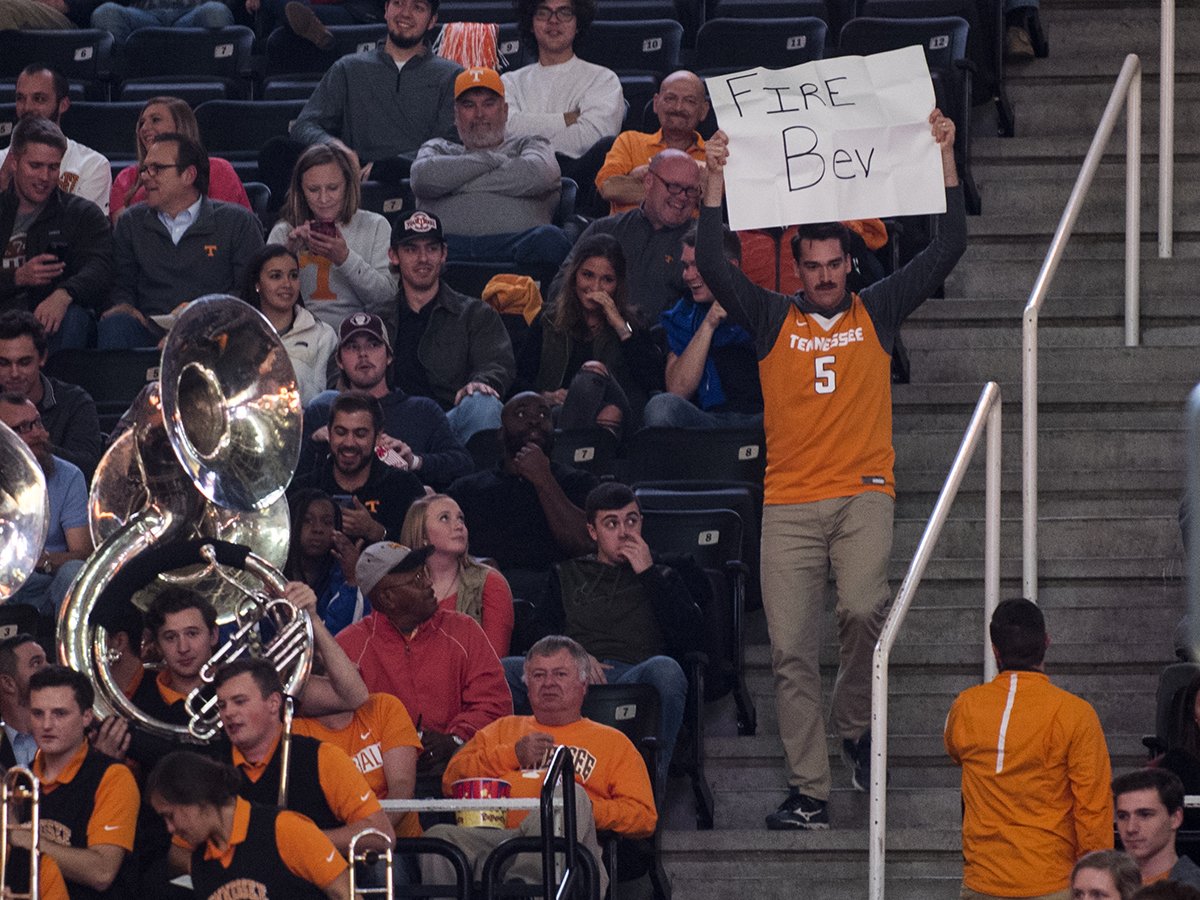 bpaciorka's tweet photo. First it was "FIRE BUTCH"

Then it was "FIRE CURRIE"

Now it's "FIRE BEV" https://t.co/zhDJl82qLf