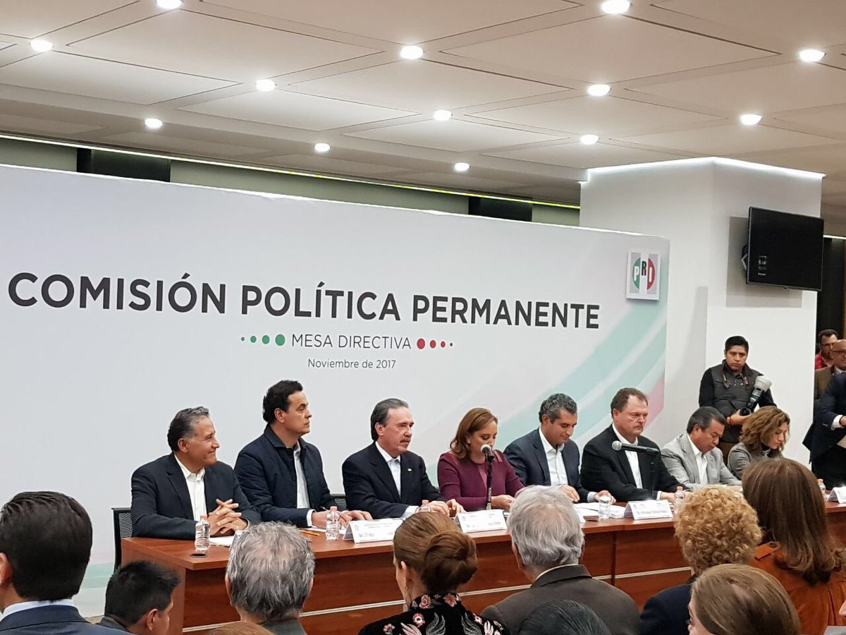 CNOPNacional's tweet photo. Concluyendo exitosa sesión de la Comisión Política Permanente donde fue aprobada por unanimidad la solicitud de intención de registro al Dr. @JoseAMeadeK, como precandidato a la Presidencia de la República. Se turnó a la comisión nacional de procesos internos. https://t.co/kVsvkj9U2t