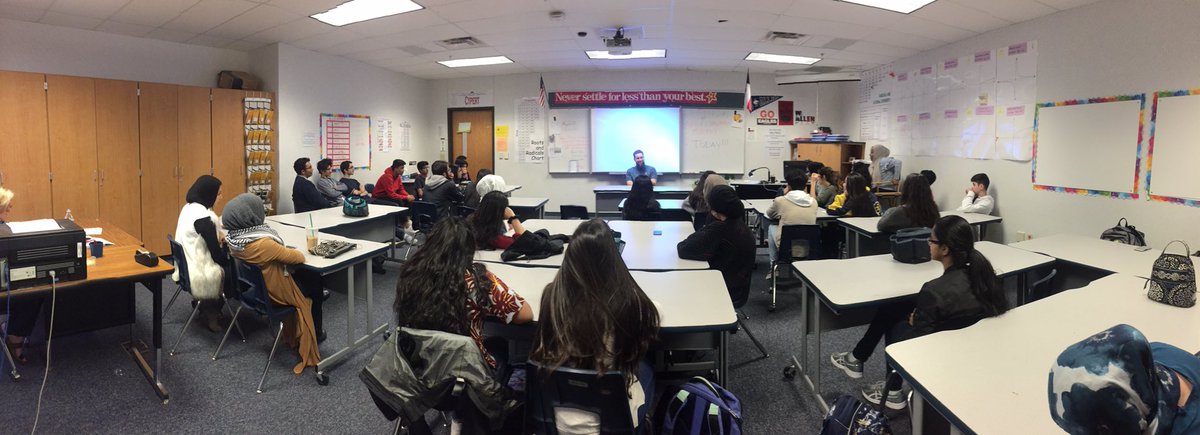 MSAatAHS's tweet photo. Great MSA meeting today, alhamdulillah. Thank you Ustadh @AbdelRahmanM for the beneficial talk and thanks to all the members for attending! https://t.co/jzC7dijl78
