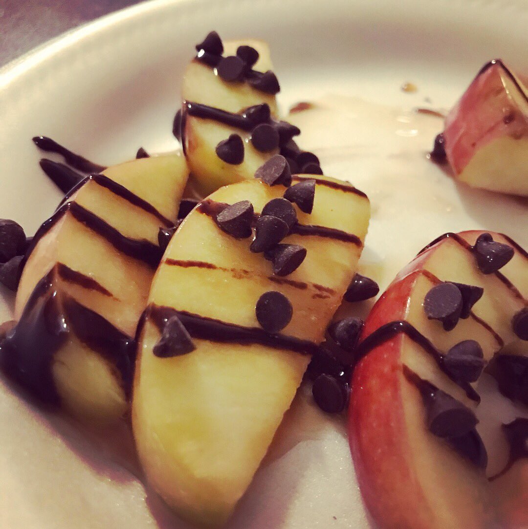 iupuinrhh's tweet photo. Apples & Appreciation is in full swing! Stop by before it’s gone! #iupui #nrhh #crossroadschapter https://t.co/GBsB4xAZ4a