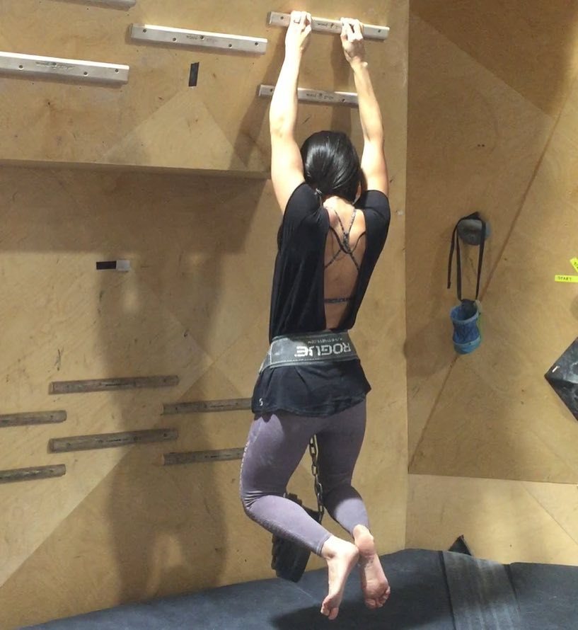 ginnymin's tweet photo. New max today! 10 seconds +47.5lbs for a few rounds.
.
.
#hangboard #weightedhangs #climbingtraining #trainingforclimbing #girlstraining #trainingday #trainingsession #getstronger #getfit #goals https://t.co/dSzRYQeNE6 https://t.co/rByBAYiqgv