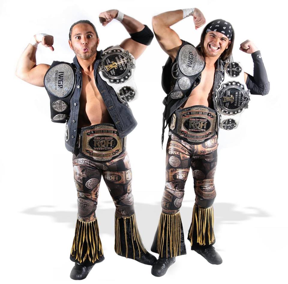 3CountKuhn's tweet photo. In this week's #3Count wrestling wrap up, @LuchaElRey's @lilcholo01 will teach &amp; perform for @csw_719, and @MATTHARDYBRAND becomes #broken (or #woken?) and @CodyRhodes looks to fill a 10K-seat arena show with @NickJacksonYB @MattJackson13.
https://t.co/dM6d7ZeExq https://t.co/HQGcQxK7p6