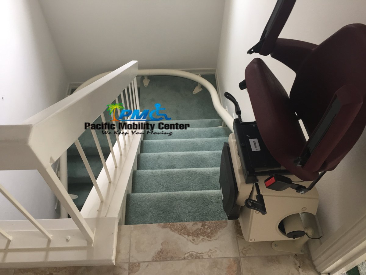 PMCIncorporated's tweet photo. #Hanidcare free curve #Stairlift in beautiful #SanDiego home!
#PacificMobility #AgeInPlace #Independence https://t.co/sQRvqEDclo