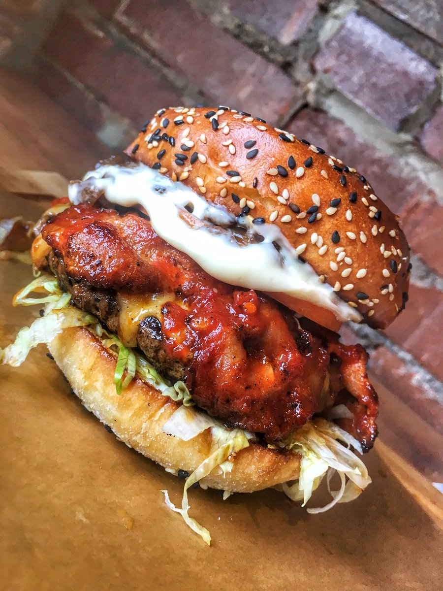 hambrgr's tweet photo. Bacon is Gouda, life is gouda.. everything is gouda!π #HamOnt https://t.co/Wt5eXQ9h5Q