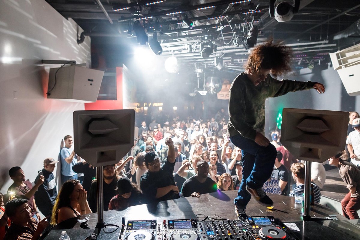 FormsNW's tweet photo. Photos from @oshimakesmusic on 11/22 are now posted! https://t.co/D2AtC1vQZX https://t.co/R3K8GeGXPL