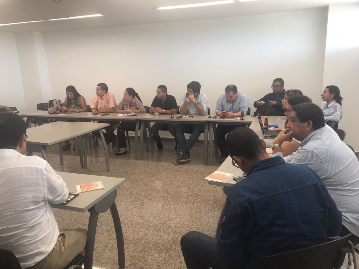 ClusterMetalmec's tweet photo. Excelente asistencia y activa participación de los actores de Cluster durante la mesa de Innovación. https://t.co/RfHW1EEkRb