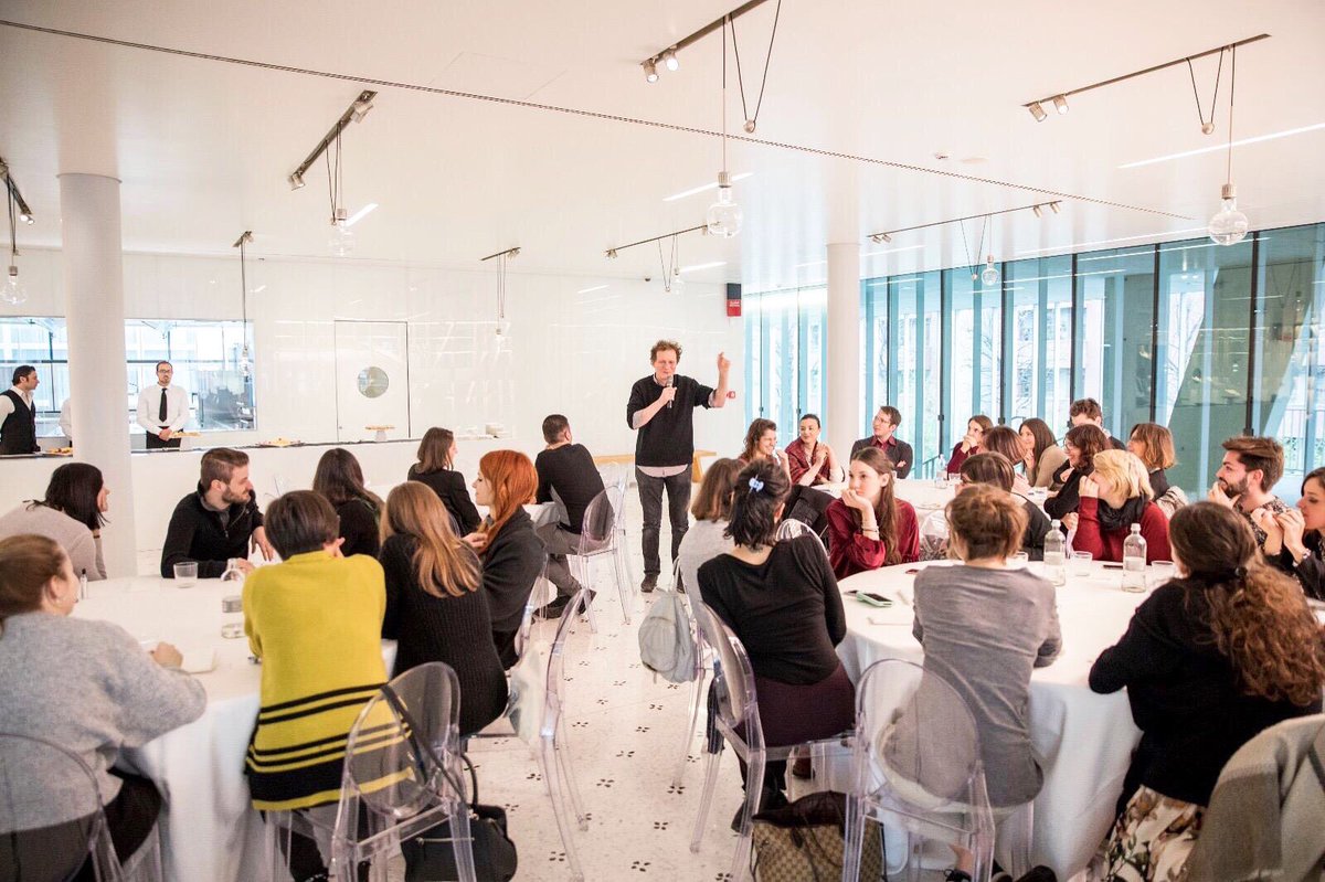 Ieri, con François Hébel, abbiamo voluto riunire al MAST i ragazzi dell'Accademia di Belle Arti di Bologna che hanno lavorato con noi, per ascoltare i loro racconti su #FotoIndustria e ringraziarli della serietà e passione con cui hanno supportato l'esperienza dei visitatori!